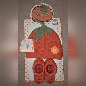 Adorable Pumpkin Hat and Booties Set